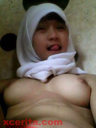 jilbab bugil ngentot