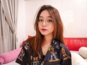 Ketika doi pakai kacamata